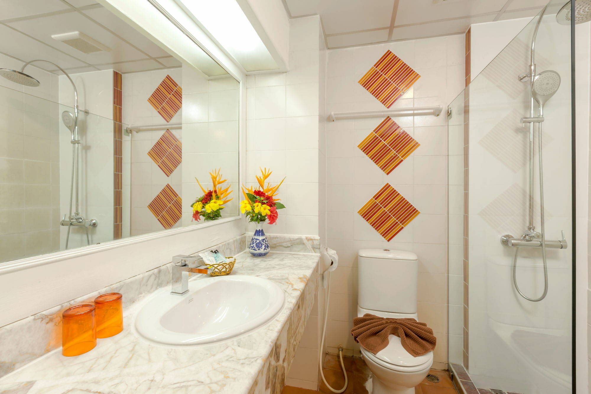 Patong 7Days Premium Hotel Phuket Eksteriør bilde