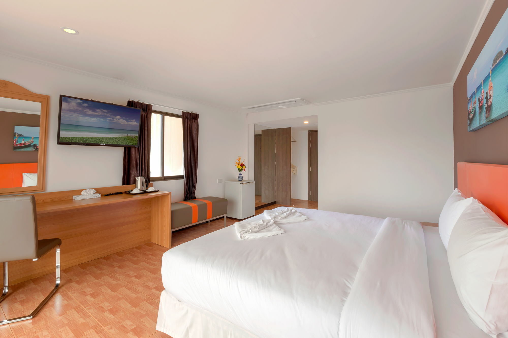 Patong 7Days Premium Hotel Phuket Eksteriør bilde