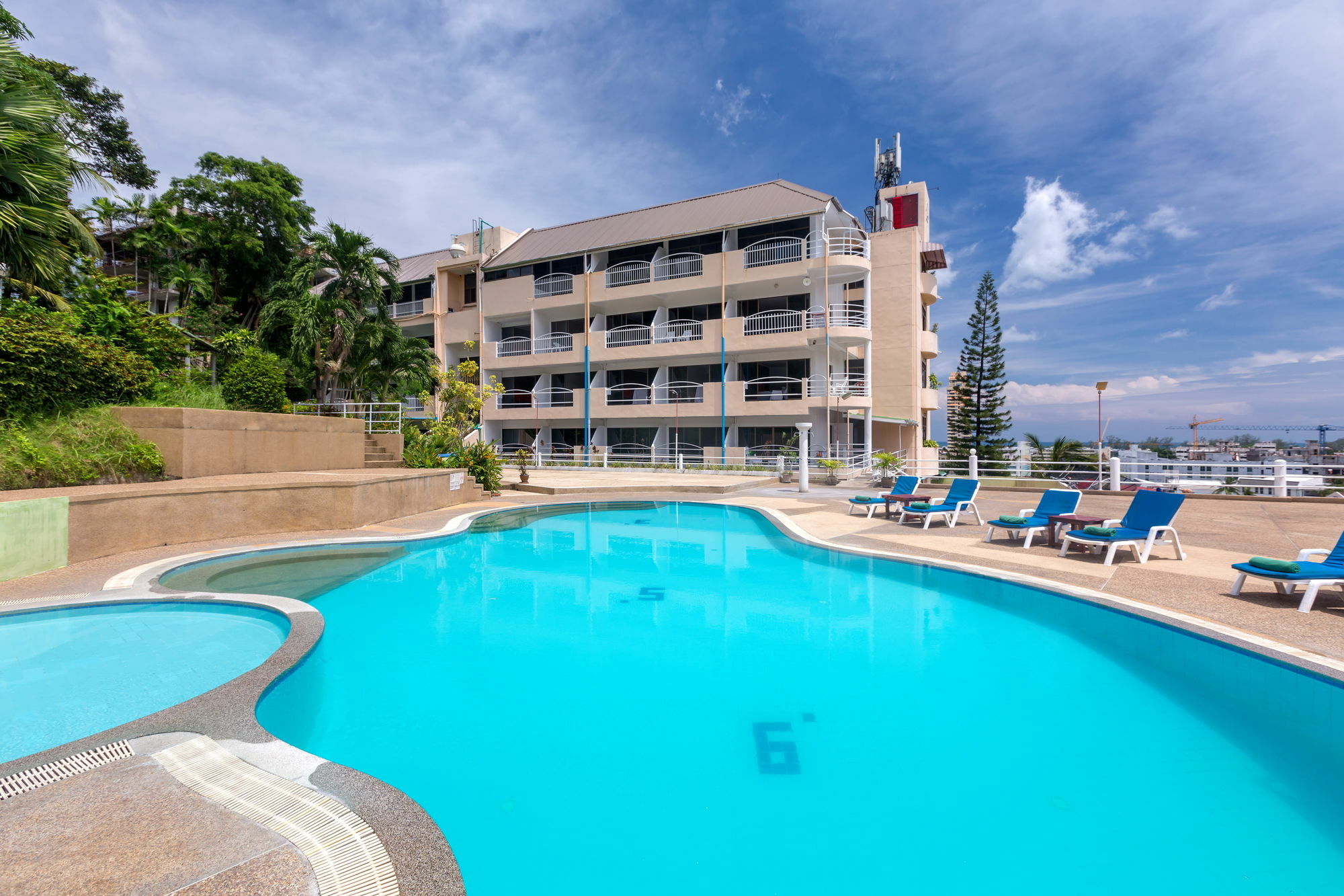 Patong 7Days Premium Hotel Phuket Eksteriør bilde
